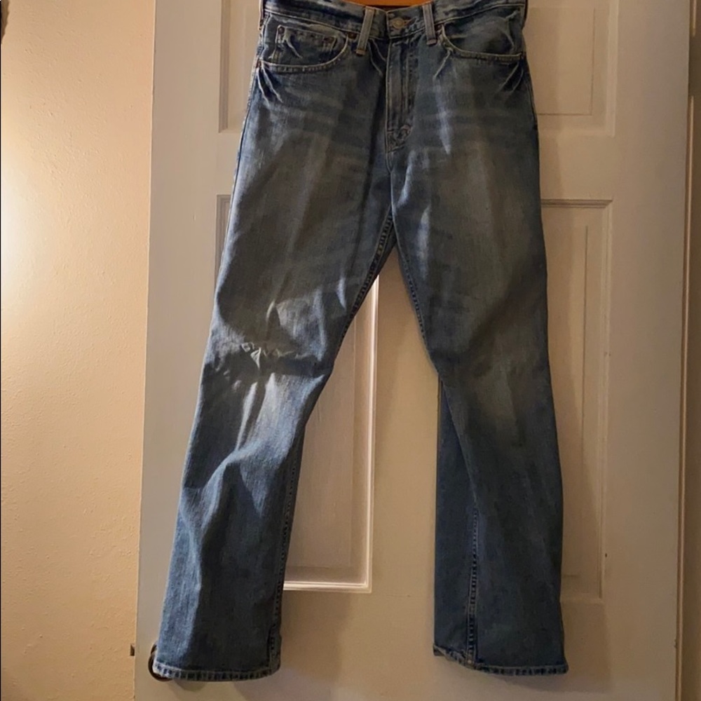 Blue jeans.